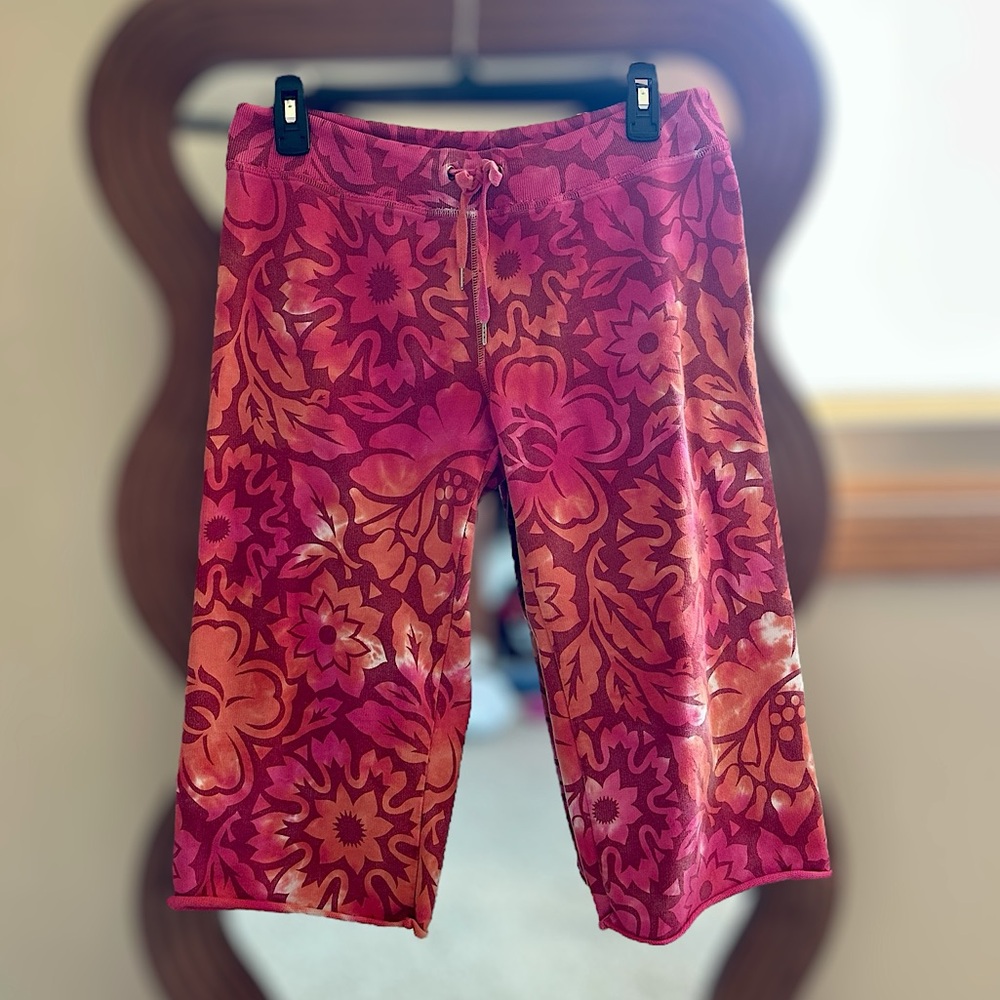 Lucky Brand Vintage Cropped/Capri Pink + Orange Tie Dye Sweatpants
